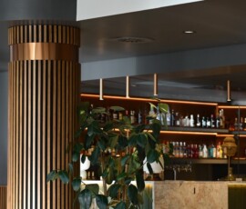 Bar im Juniper